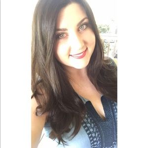 Meet your Posher, Brooke